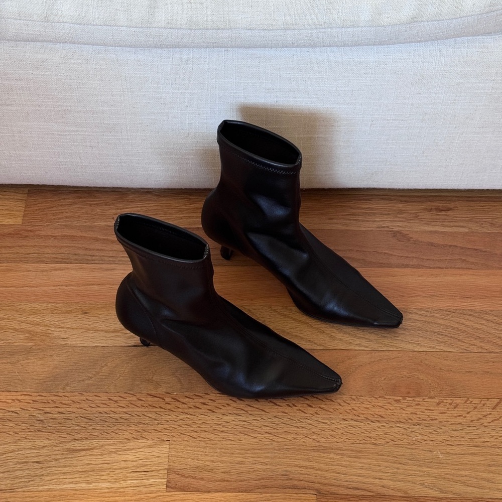 Angel Alarcon Pointed-Toe‎ Kitten-Heel Women’s Boots size 38